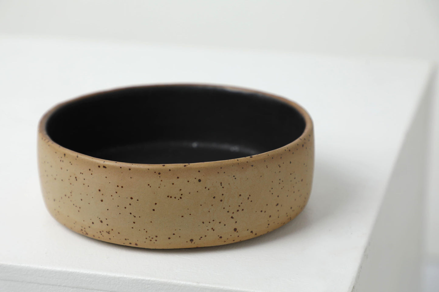 Handmade ceramic dog bowls | RAW+BLACK | animalistus
