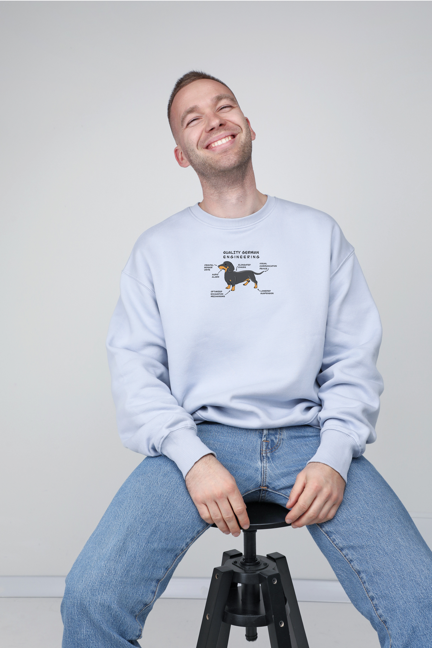 Automotive dog | Crew neck sweatshirt with dog. Oversize fit | Unisex | animalistus
