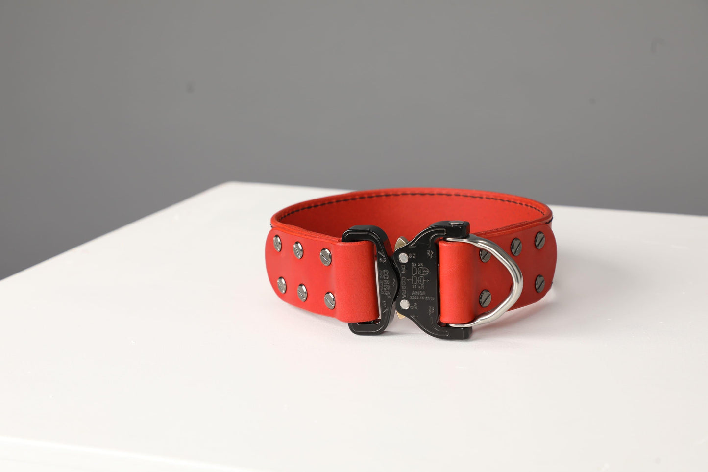 Red leather dog collar with COBRA® buckle - premium dog goods handmade in Europe by animalistus