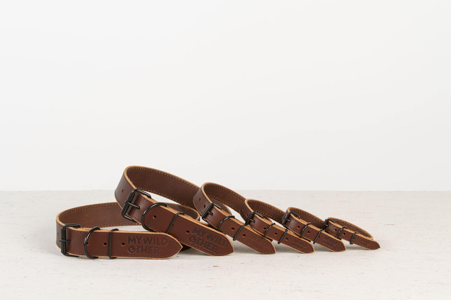 Handmade brown leather dog collar | animalistus