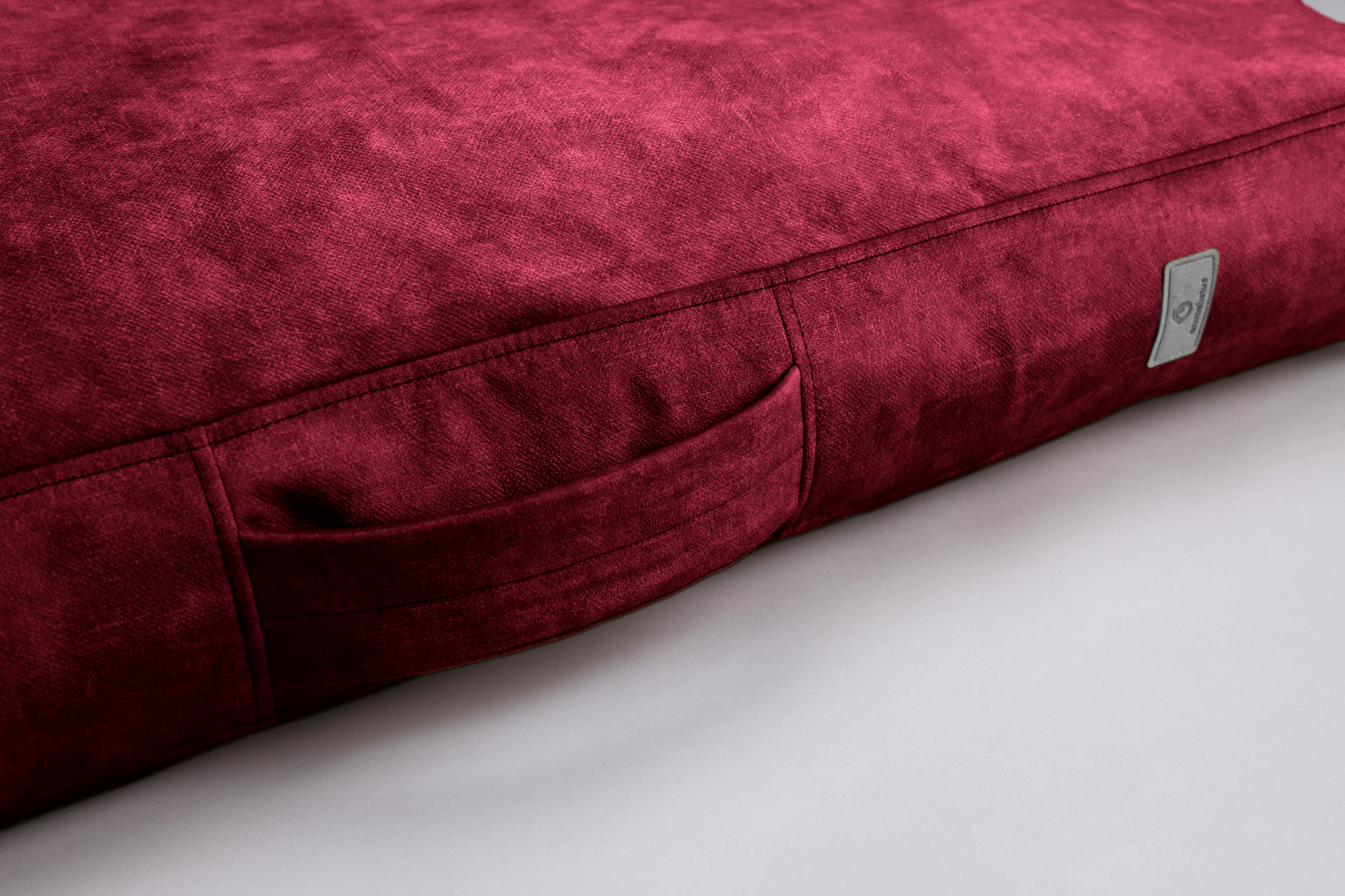 Dog cushion bed | LuxSoft | 2-sided | RUBY RED | animalistus