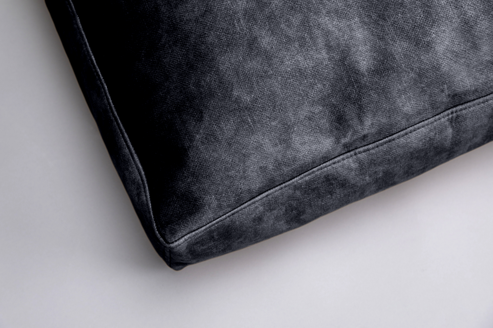 Dog cushion bed | LuxSoft | 2-sided | GRAPHITE GREY | animalistus