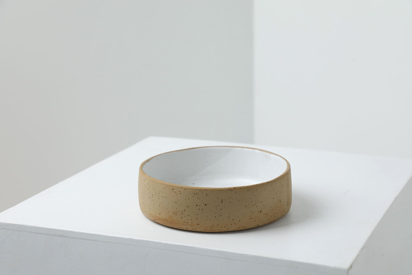 Raw+White HANDMADE CERAMIC dog bowls - premium dog goods handmade in Europe by My Wild Other