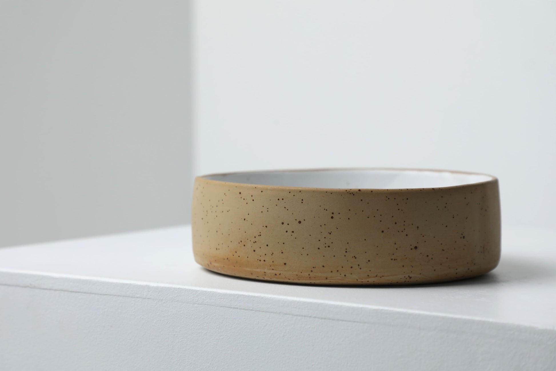 Raw+White HANDMADE CERAMIC dog bowls - premium dog goods handmade in Europe by My Wild Other