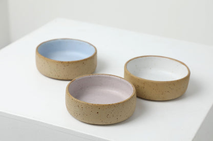 Raw+White HANDMADE CERAMIC dog bowls - premium dog goods handmade in Europe by My Wild Other