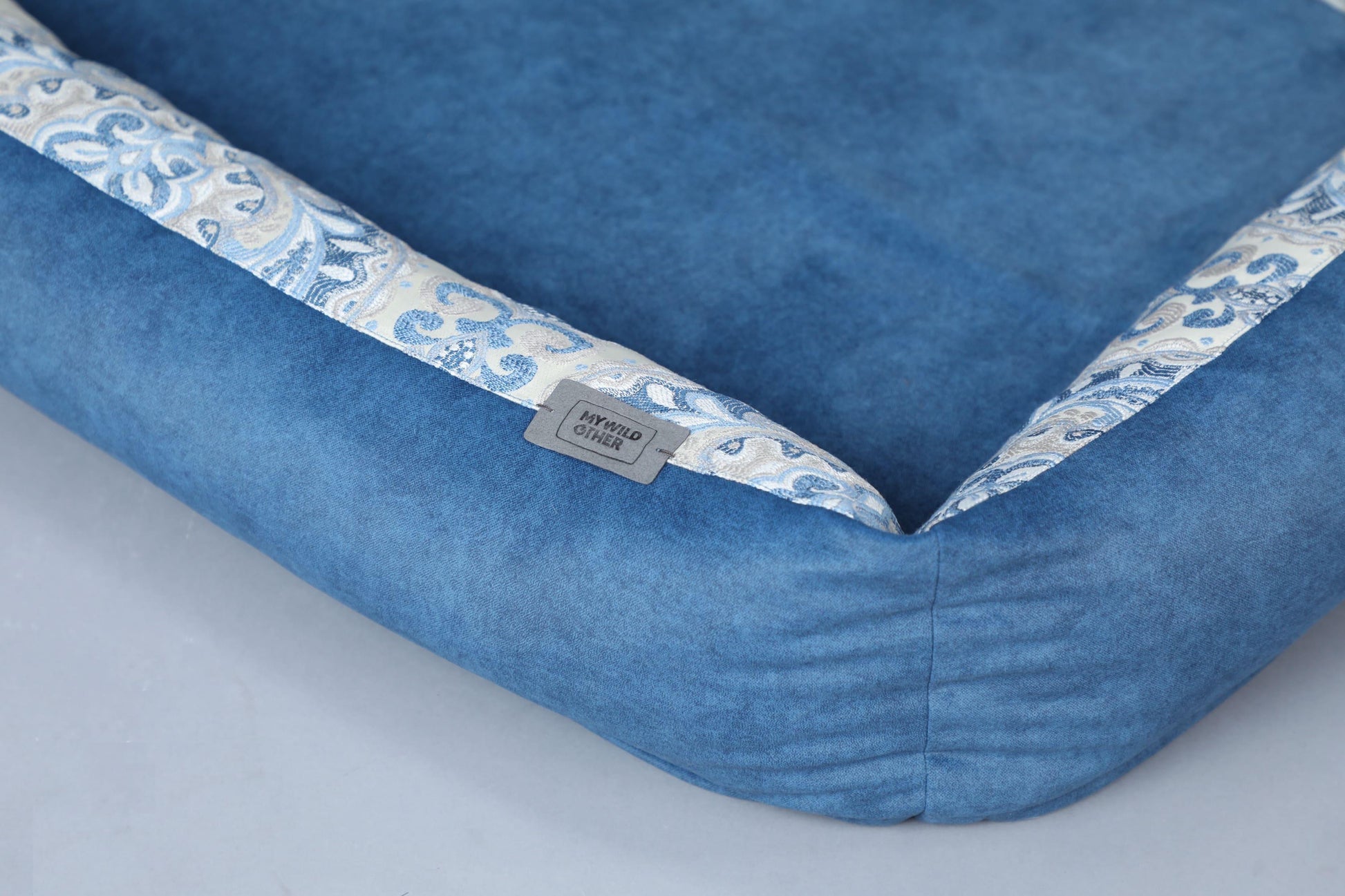 2-sided bohemian style dog bed. SAPPHIRE BLUE - premium dog goods handmade in Europe by animalistus