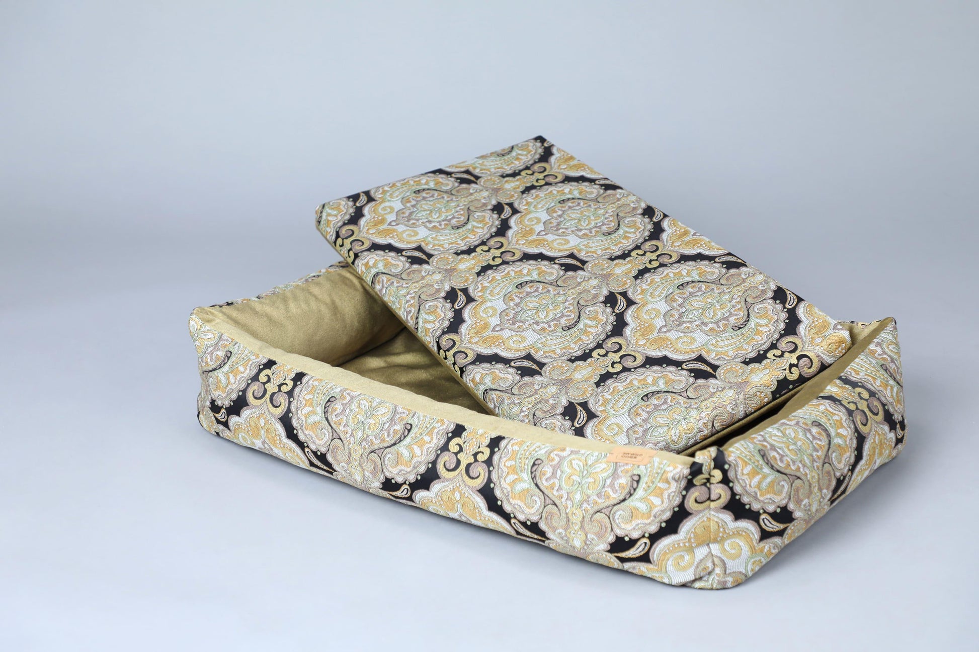 -25% | L available only | 2-sided bohemian style dog bed. DARK KHAKI - premium dog goods handmade in Europe by My Wild Other