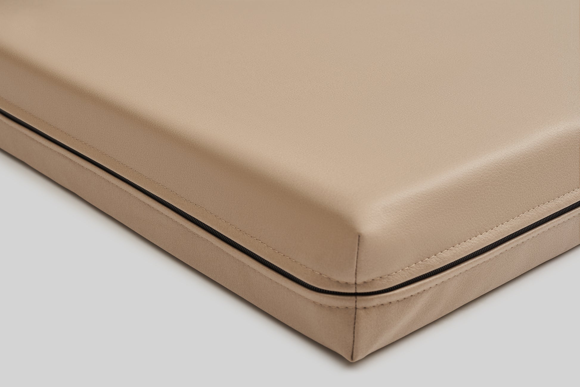 Leather-look dog bed | ComfySupport+ | 2-sided | ALMOND BEIGE | animalistus