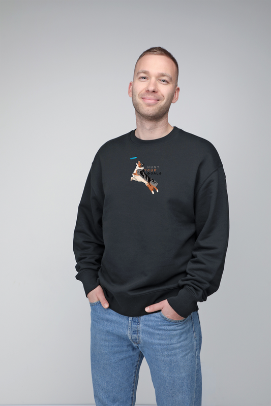 Hunt your goals | Crew neck sweatshirt with dog. Oversize fit | Unisex | animalistus