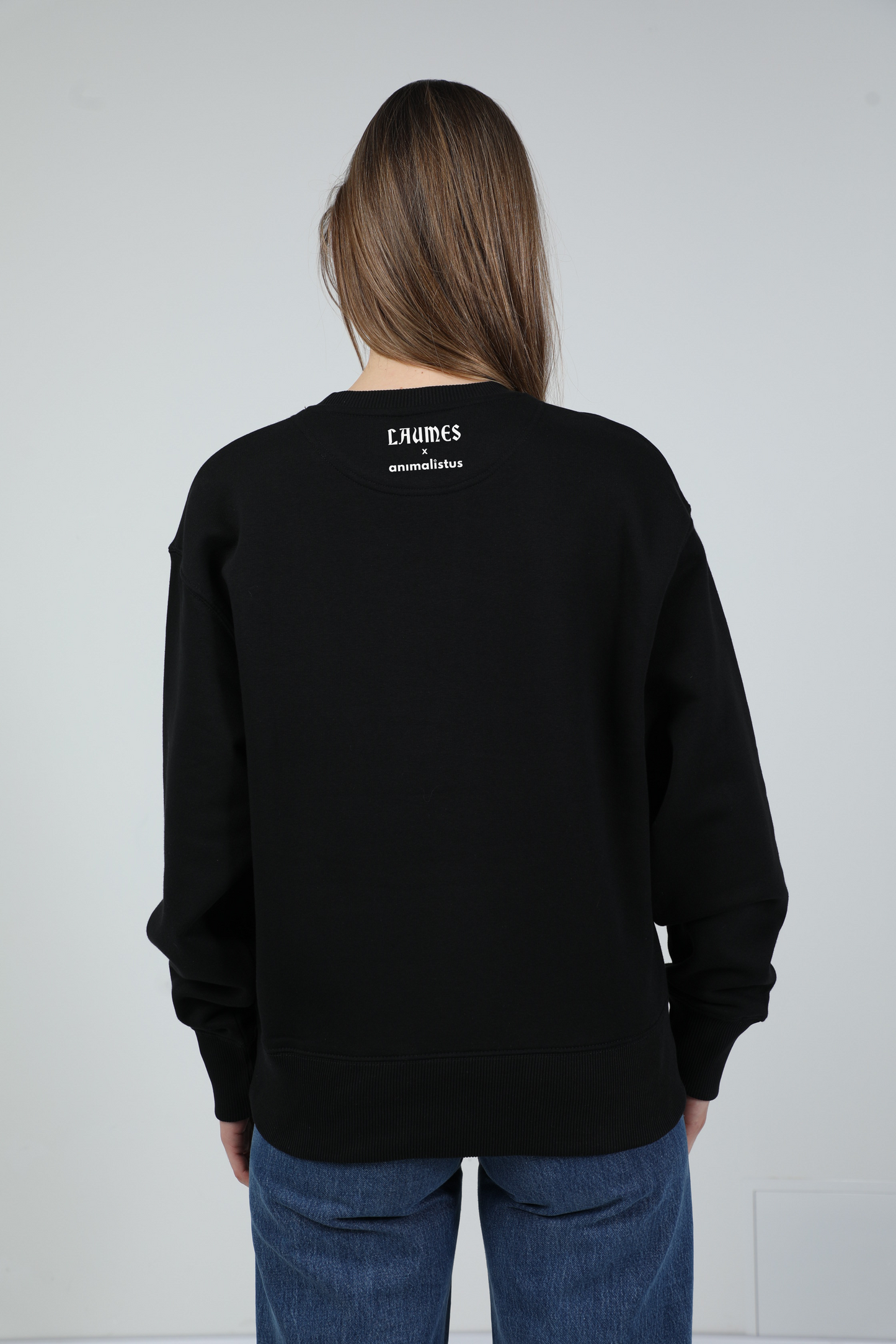 Laumės x animalistus | Crew neck sweatshirt with dog. Oversize fit | Unisex