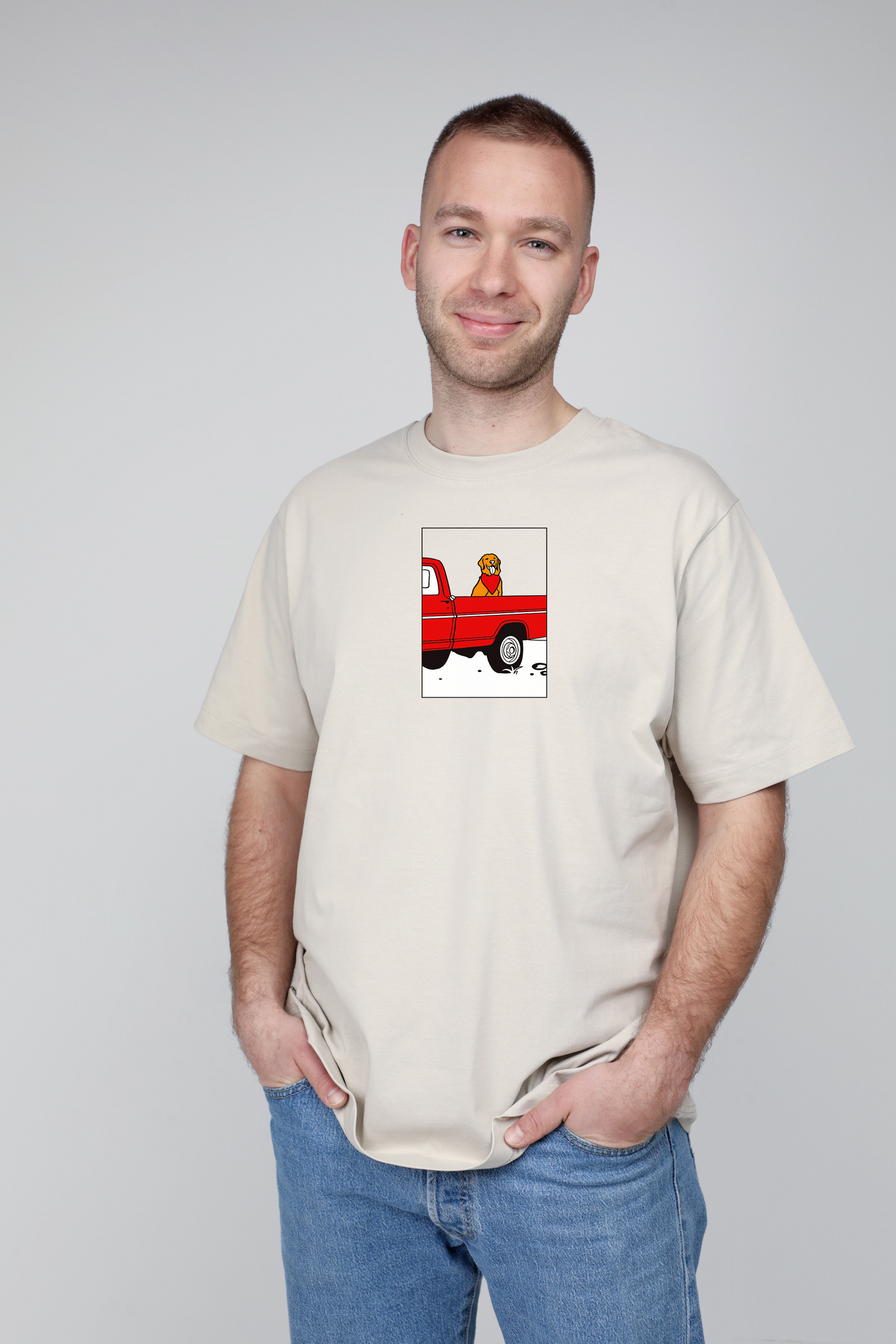 Pickup truck dog | Heavyweight T-Shirt with dog. Oversized | Unisex by My Wild Other