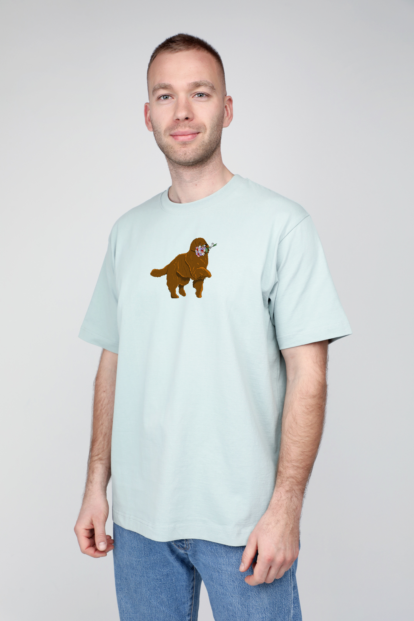 Giant dog with flowers | Heavyweight T-Shirt with dog. Oversized | Unisex - premium dog goods handmade in Europe by animalistus