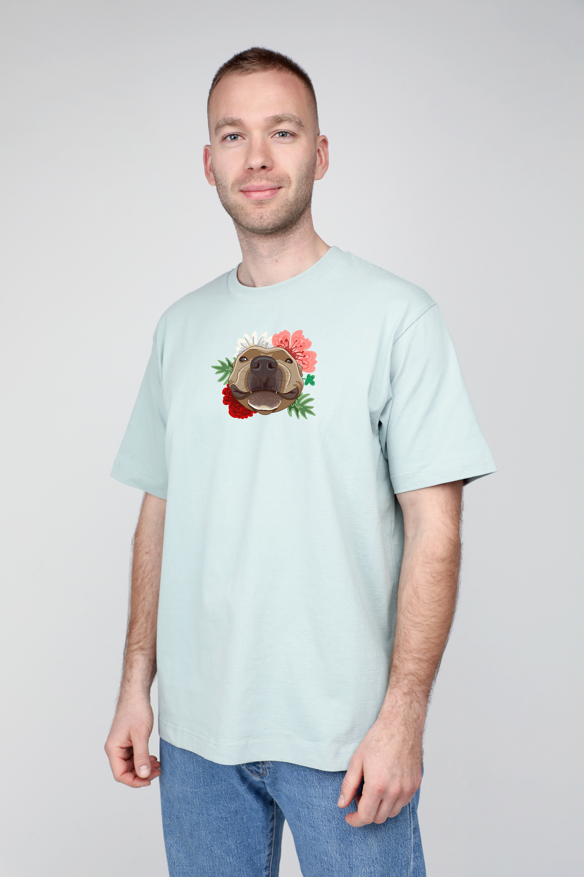 Serious dog with flowers | Heavyweight T-Shirt with dog. Oversized | Unisex | animalistus