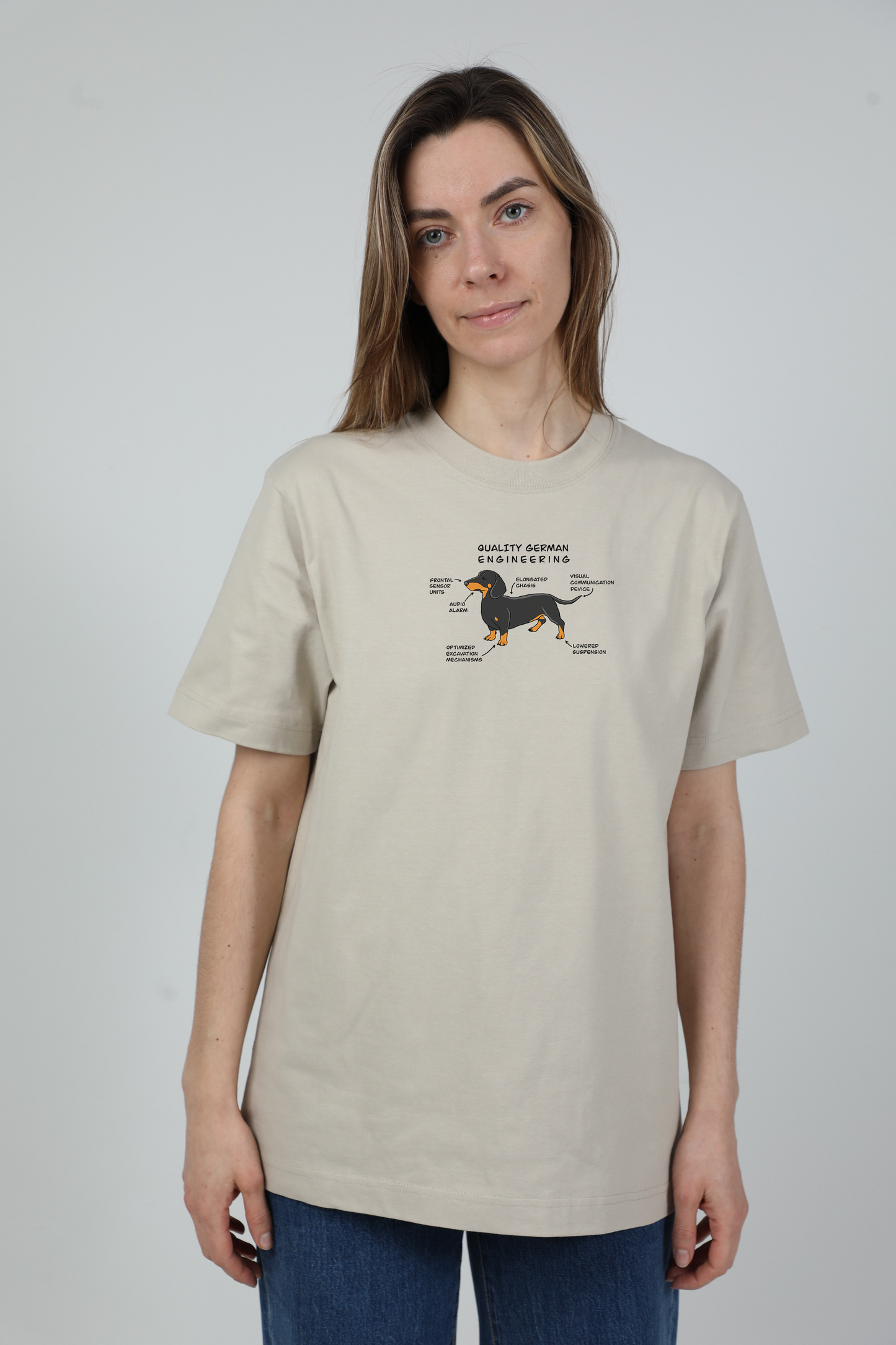 Automotive dog | Storo audinio, oversized marškinėliai su šuniu | Unisex