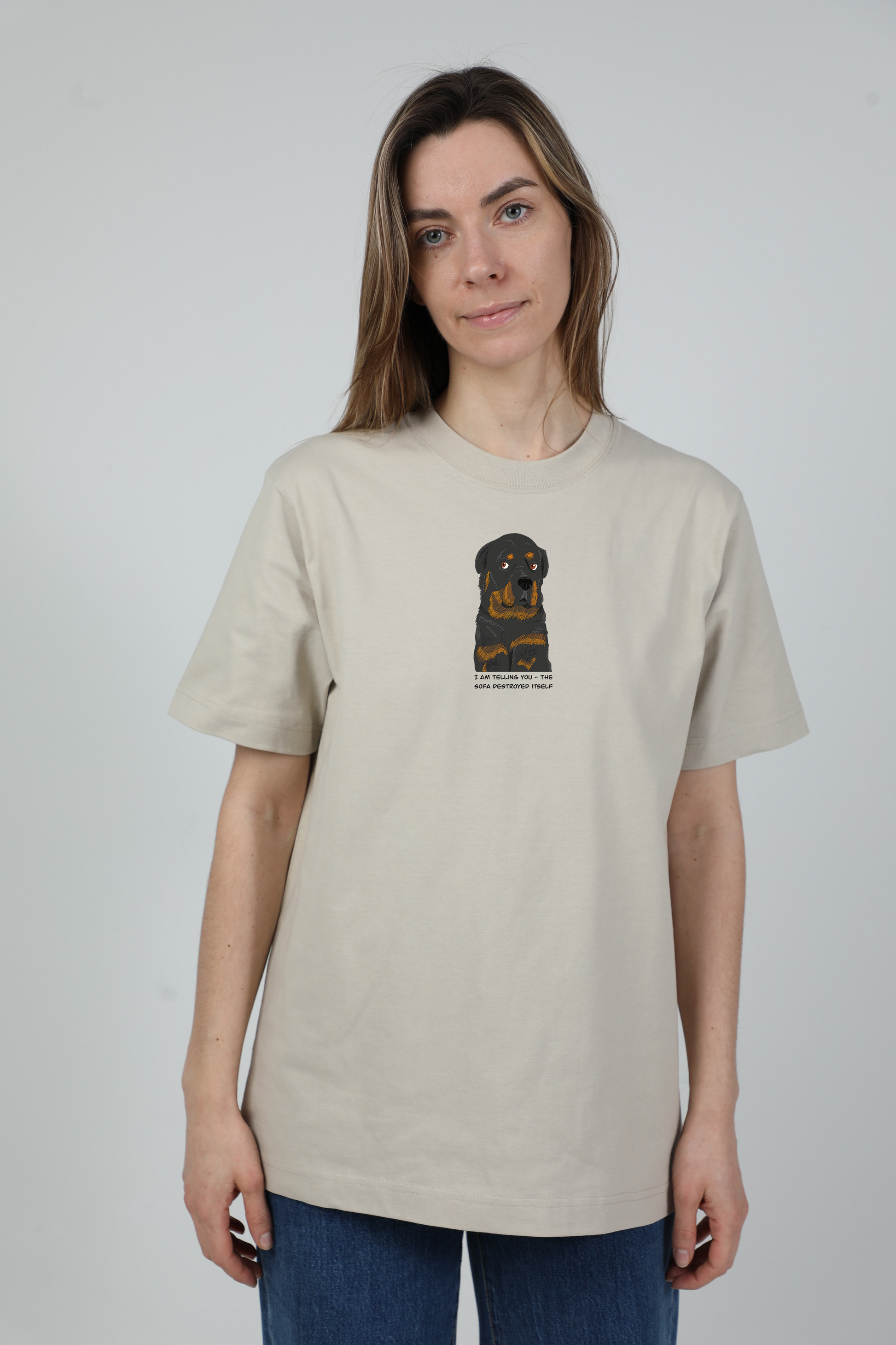 Sofa destroyer dog | Heavyweight T-Shirt with dog. Oversized | Unisex | animalistus