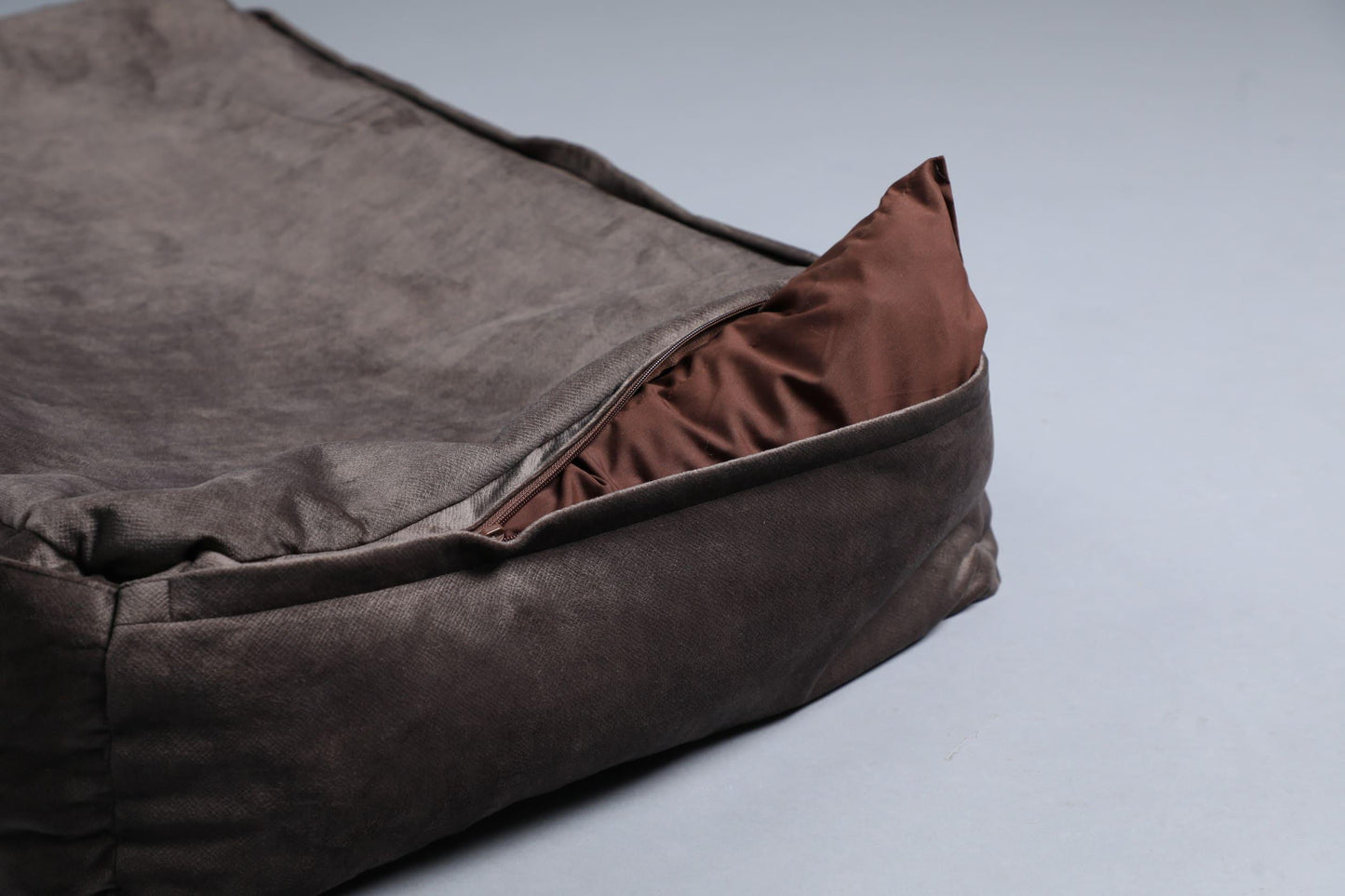 Modern dog bed with sides | 2-sided | HOUNDSTOOTH+TAUPE | animalistus