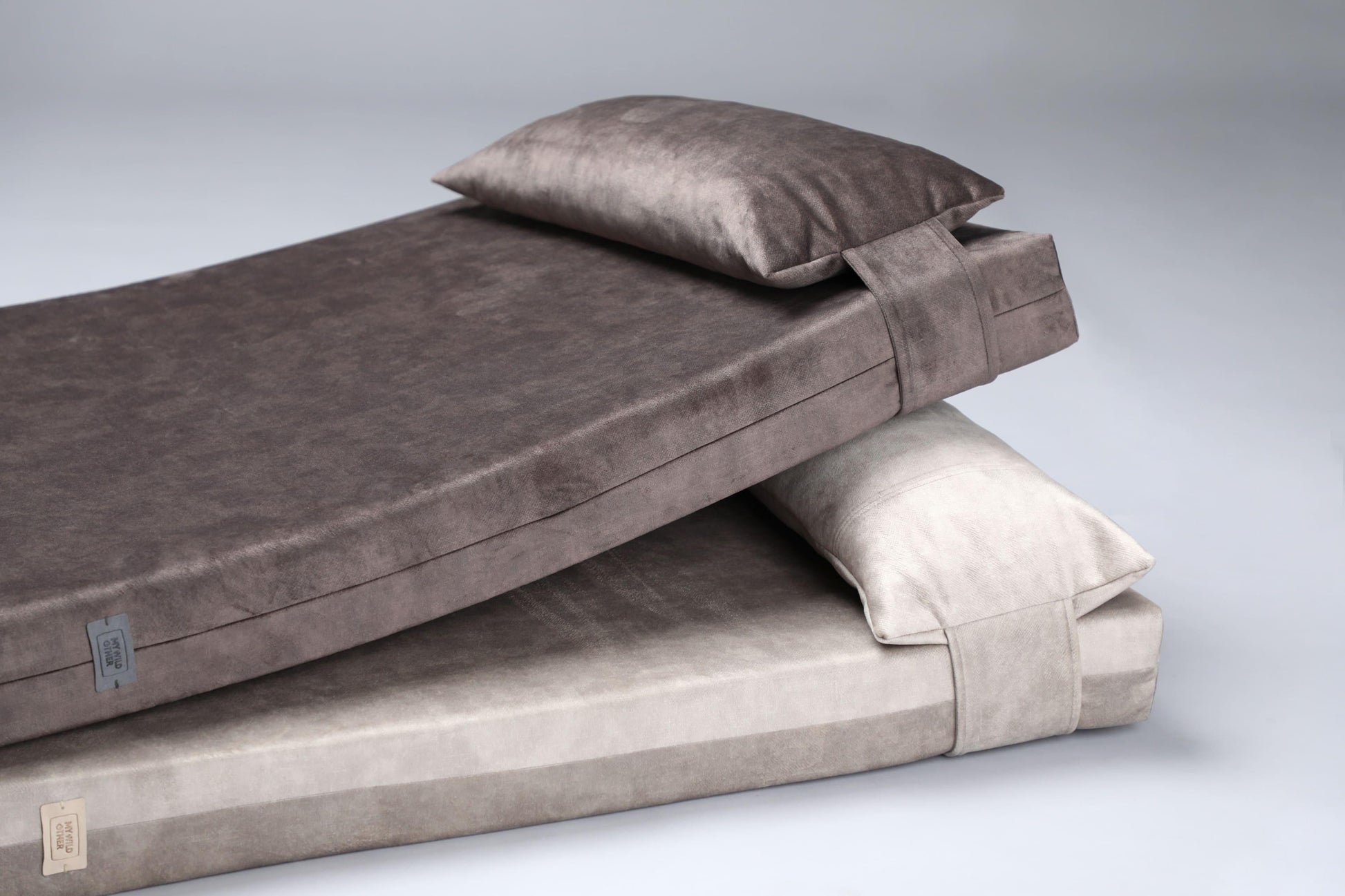 2-sided extra large & supportive dog bed. BEIGE - premium dog goods handmade in Europe by My Wild Other