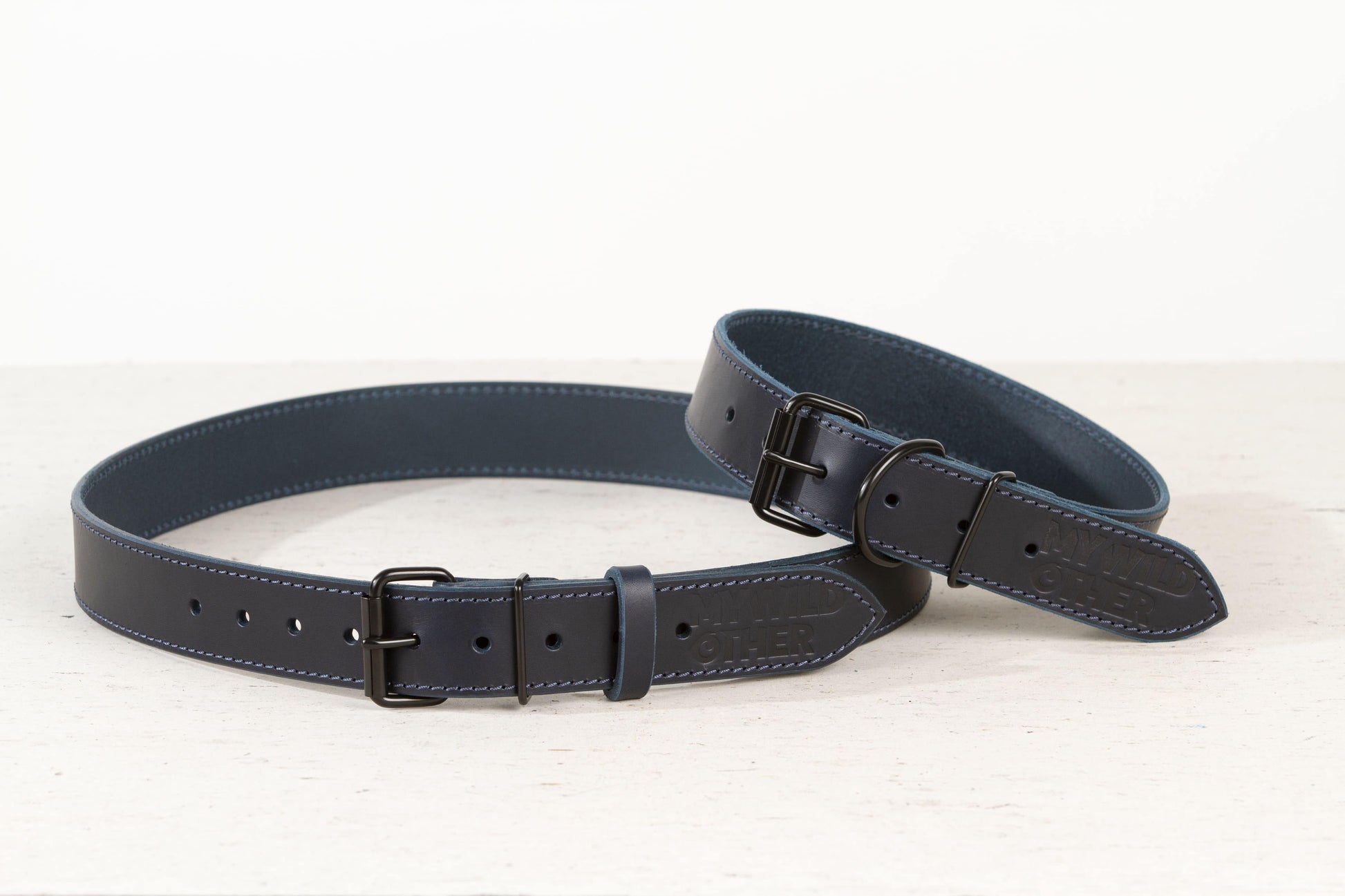 Handmade blue leather dog collar - premium dog goods handmade in Europe by My Wild Other