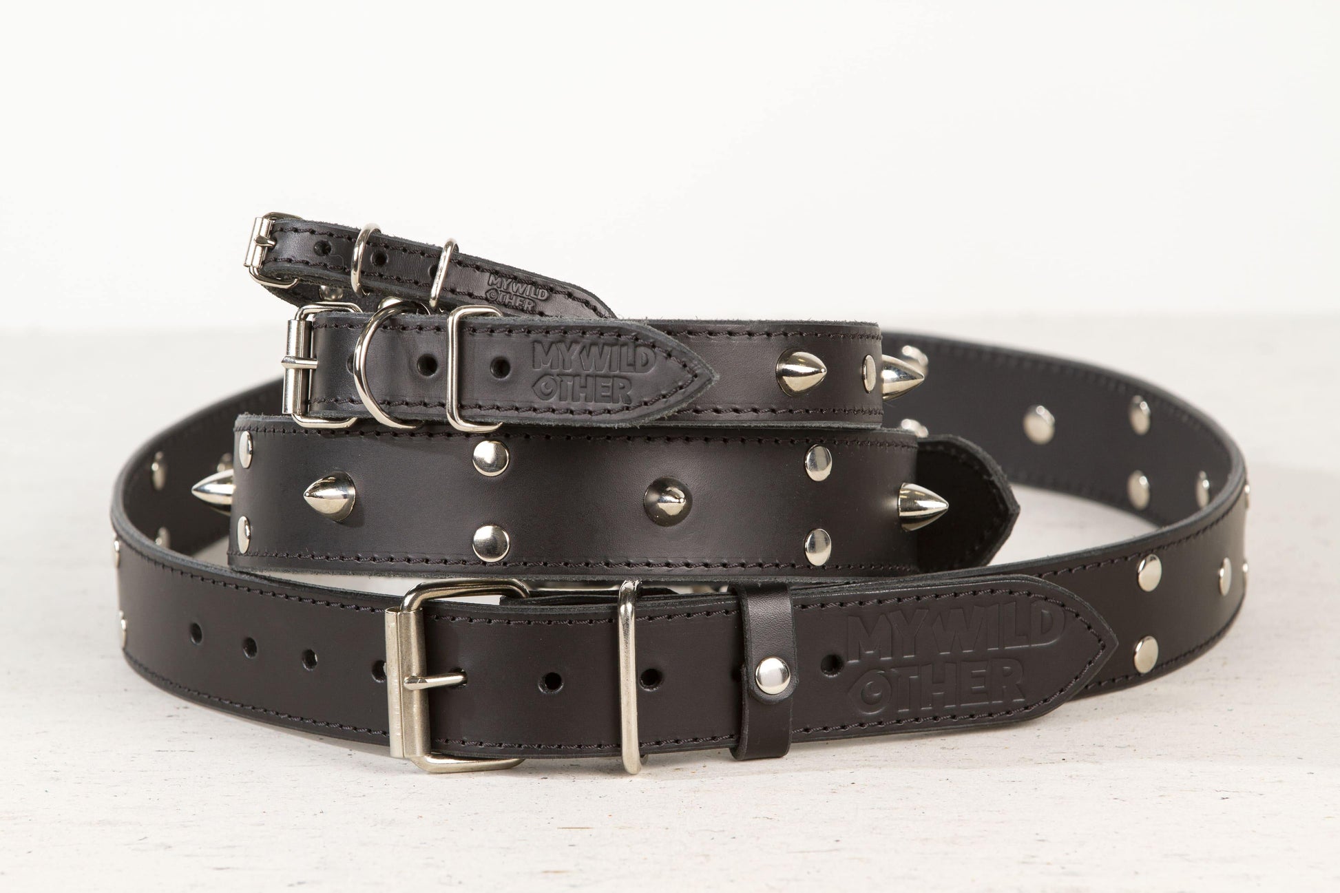 Handmade black leather STUDDED dog collar - premium dog goods handmade in Europe by My Wild Other
